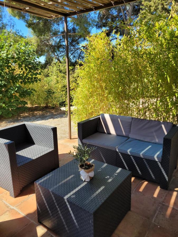 Studio Dans Maisonnette En Pierre Le Castellet  Eksteriør billede